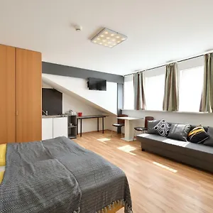 Ford Apart Otel